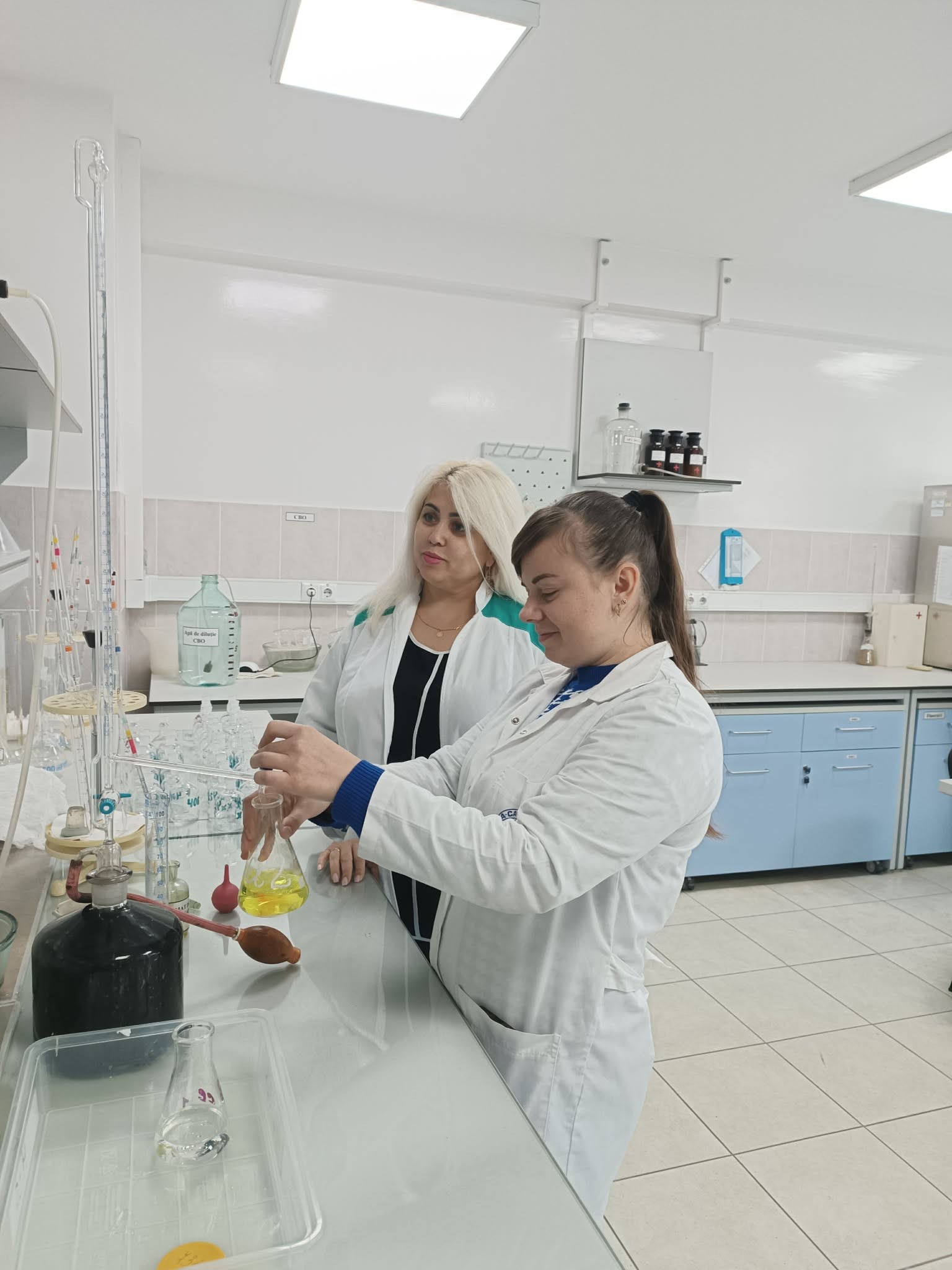 Monitorizarea calităţii apei în mun. Chişinău prioritate pentru angajații Furnizorului de apă!